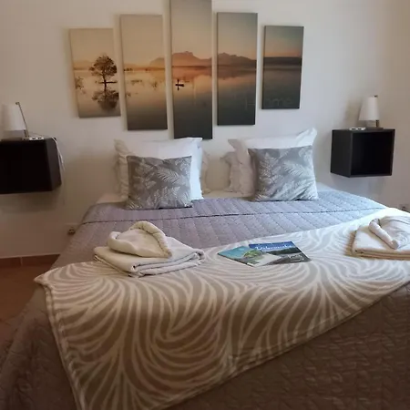 Guest house Asunda & Sauna, D'hotes *
