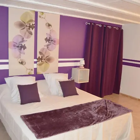 Asunda & Sauna, D'hotes Guest house
