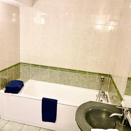 Guest house Asunda & Sauna, D'hotes *
